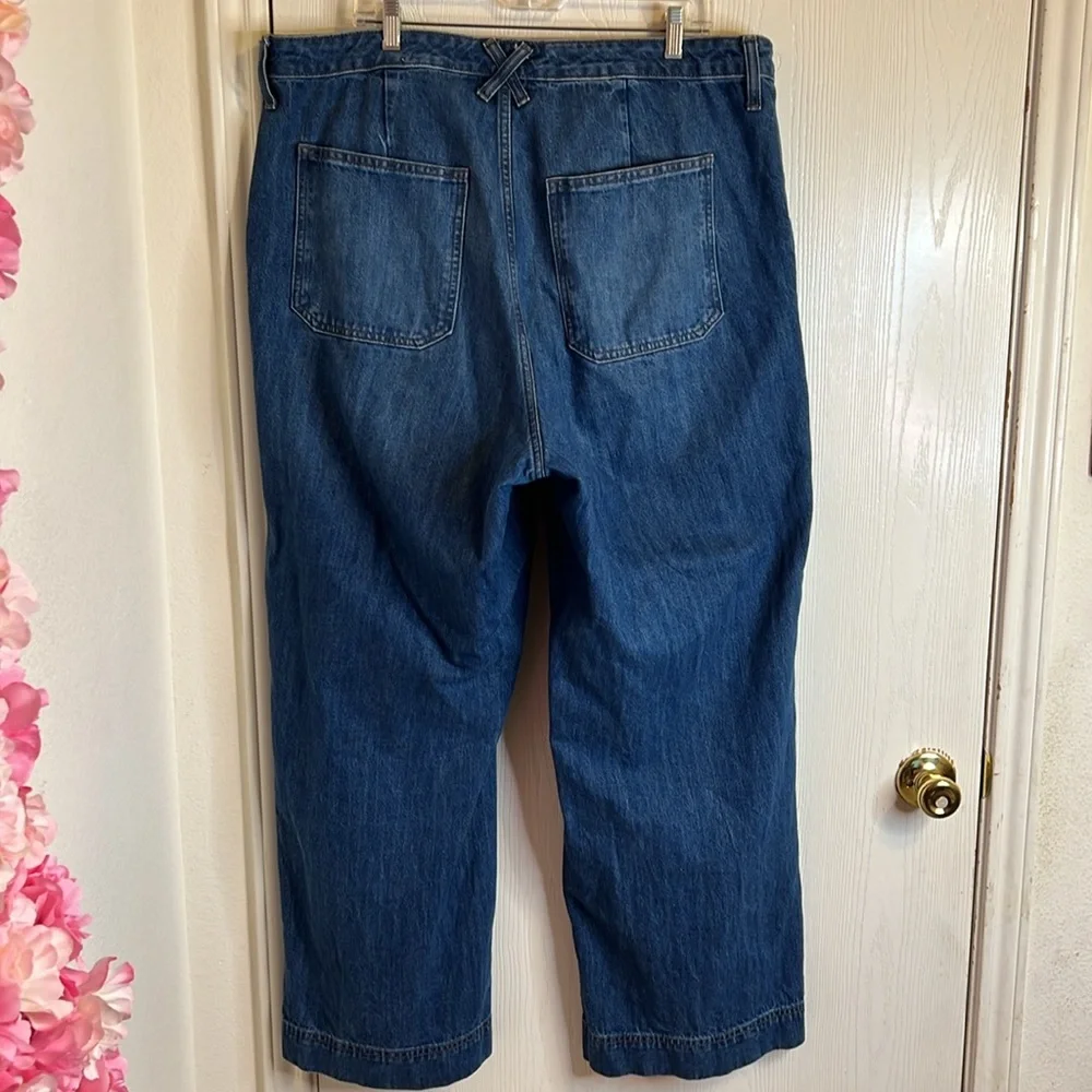 Women's High-Rise Wide Leg Jeans - Universal Thread Medium Wash. Size 17R